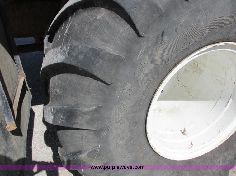 image for item I8921 2001 Ag-Chem TerraGator 8103 self-propelled applicator