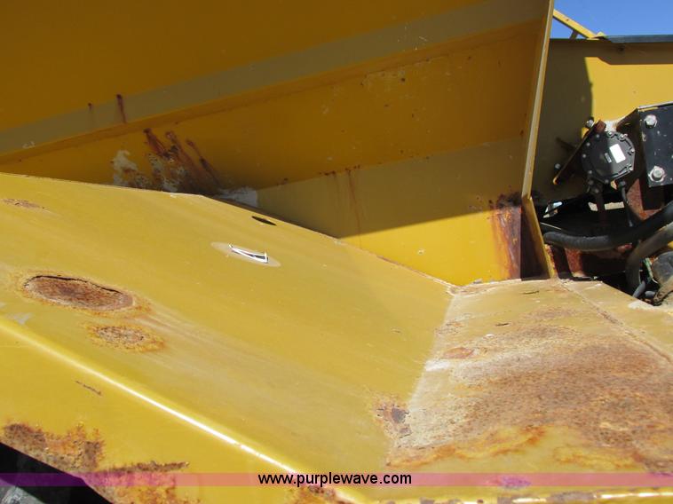 image for item I8921 2001 Ag-Chem TerraGator 8103 self-propelled applicator