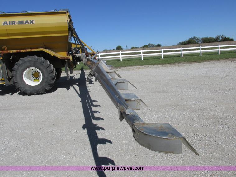 image for item I8921 2001 Ag-Chem TerraGator 8103 self-propelled applicator