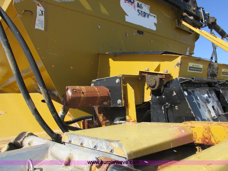 image for item I8921 2001 Ag-Chem TerraGator 8103 self-propelled applicator