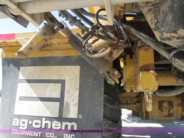 image for item I8921 2001 Ag-Chem TerraGator 8103 self-propelled applicator