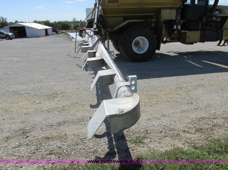 image for item I8921 2001 Ag-Chem TerraGator 8103 self-propelled applicator