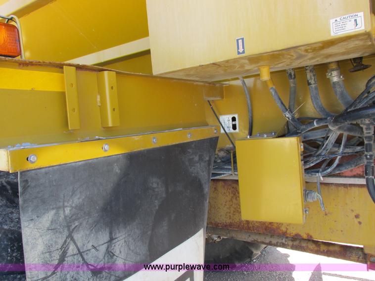 image for item I8921 2001 Ag-Chem TerraGator 8103 self-propelled applicator