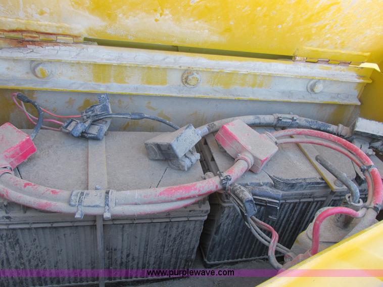 image for item I8921 2001 Ag-Chem TerraGator 8103 self-propelled applicator