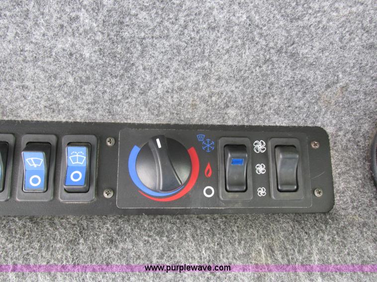 image for item I8921 2001 Ag-Chem TerraGator 8103 self-propelled applicator