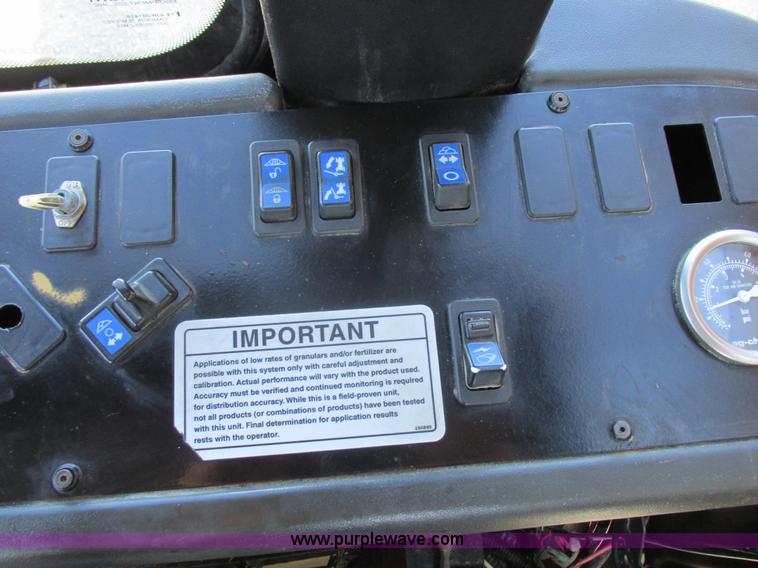 image for item I8921 2001 Ag-Chem TerraGator 8103 self-propelled applicator