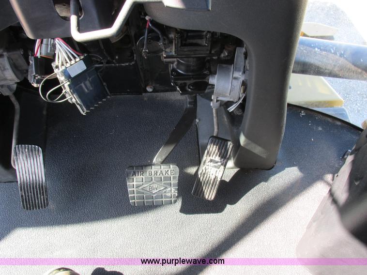 image for item I8921 2001 Ag-Chem TerraGator 8103 self-propelled applicator