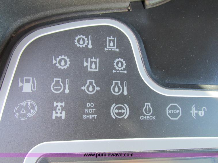 image for item I8921 2001 Ag-Chem TerraGator 8103 self-propelled applicator