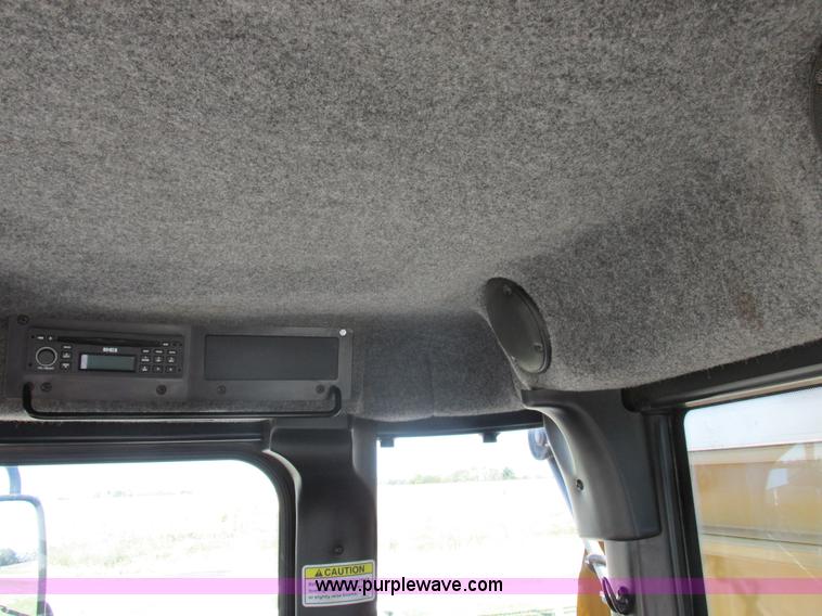 image for item I8921 2001 Ag-Chem TerraGator 8103 self-propelled applicator