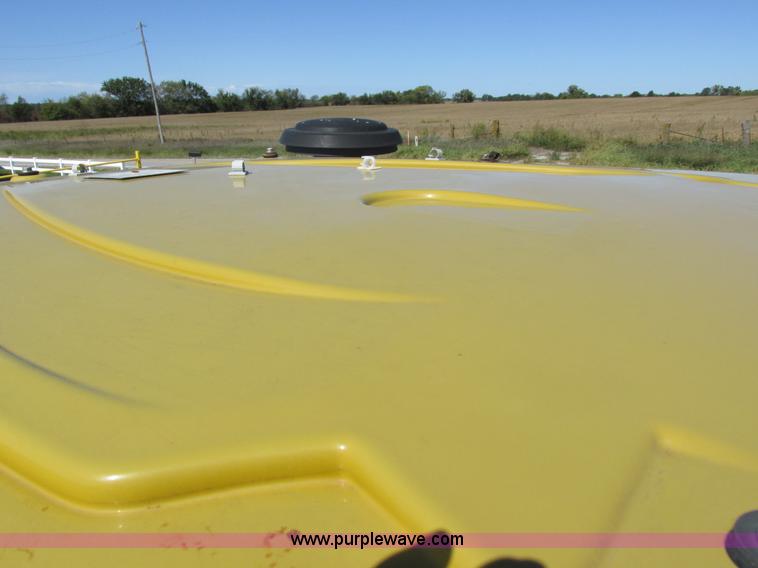 image for item I8921 2001 Ag-Chem TerraGator 8103 self-propelled applicator