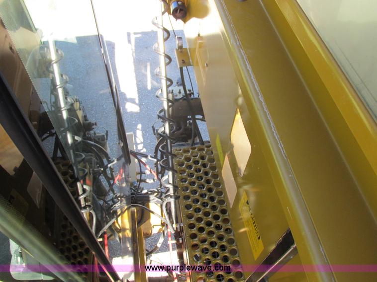 image for item I8921 2001 Ag-Chem TerraGator 8103 self-propelled applicator