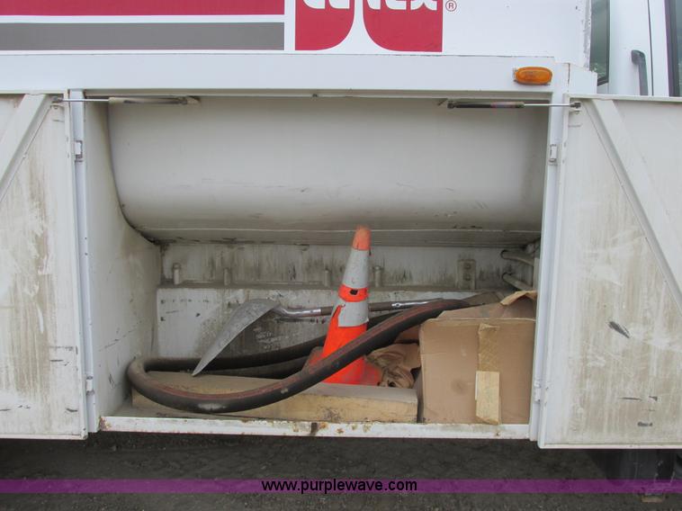 image for item A8747 1995 GMC TopKick fuel delivery truck