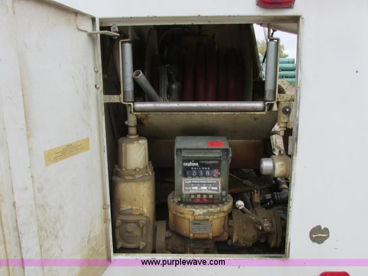 image for item A8747 1995 GMC TopKick fuel delivery truck