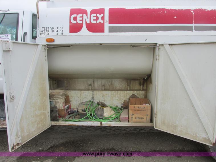 image for item A8747 1995 GMC TopKick fuel delivery truck