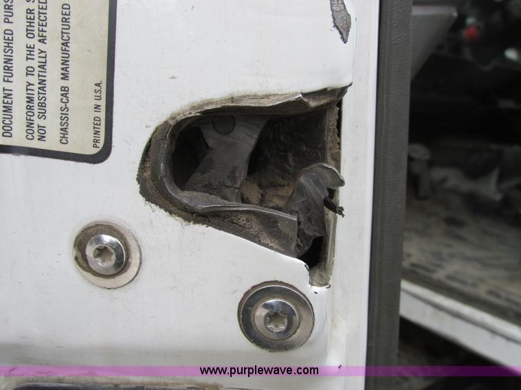 image for item A8747 1995 GMC TopKick fuel delivery truck