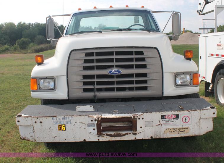 image for item AJ9298 1995 Ford FT900 cab and chassis