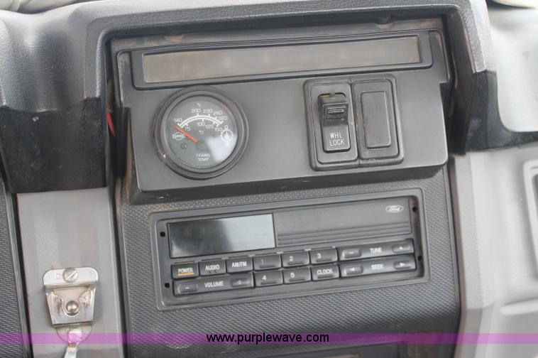 image for item AJ9298 1995 Ford FT900 cab and chassis