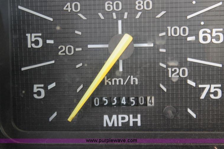 image for item AJ9298 1995 Ford FT900 cab and chassis