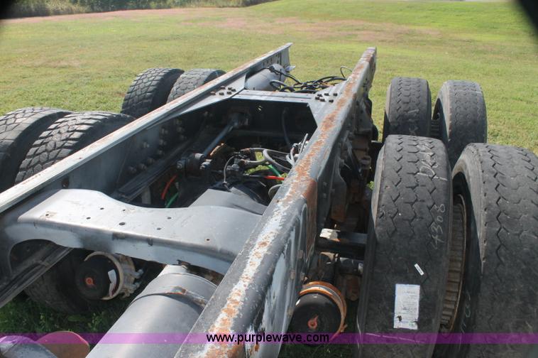 image for item AJ9298 1995 Ford FT900 cab and chassis