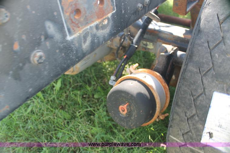 image for item AJ9298 1995 Ford FT900 cab and chassis