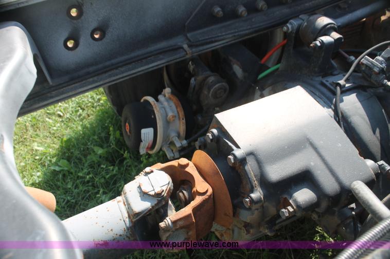 image for item AJ9298 1995 Ford FT900 cab and chassis