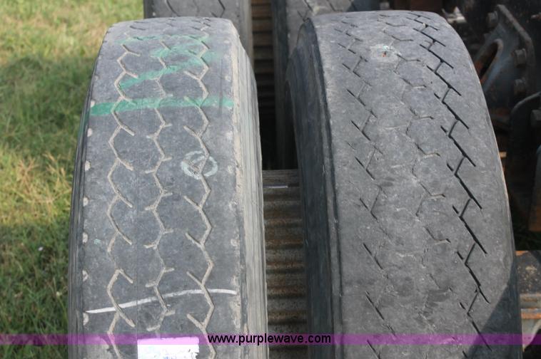 image for item AJ9298 1995 Ford FT900 cab and chassis