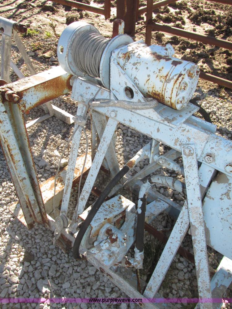 image for item AV9248 Morrison Super screed