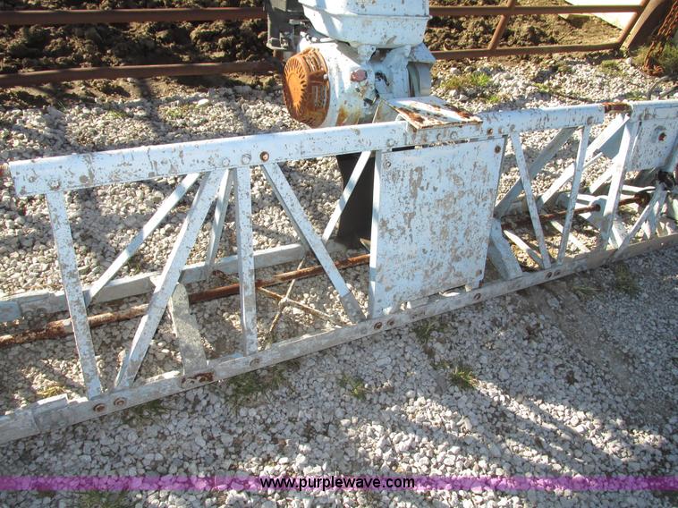 image for item AV9248 Morrison Super screed