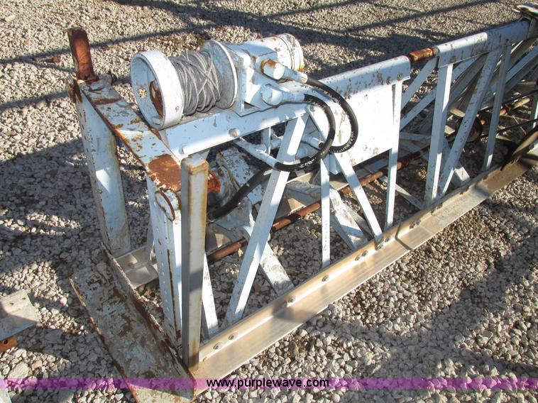 image for item AV9248 Morrison Super screed