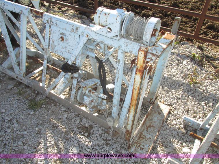 image for item AV9248 Morrison Super screed