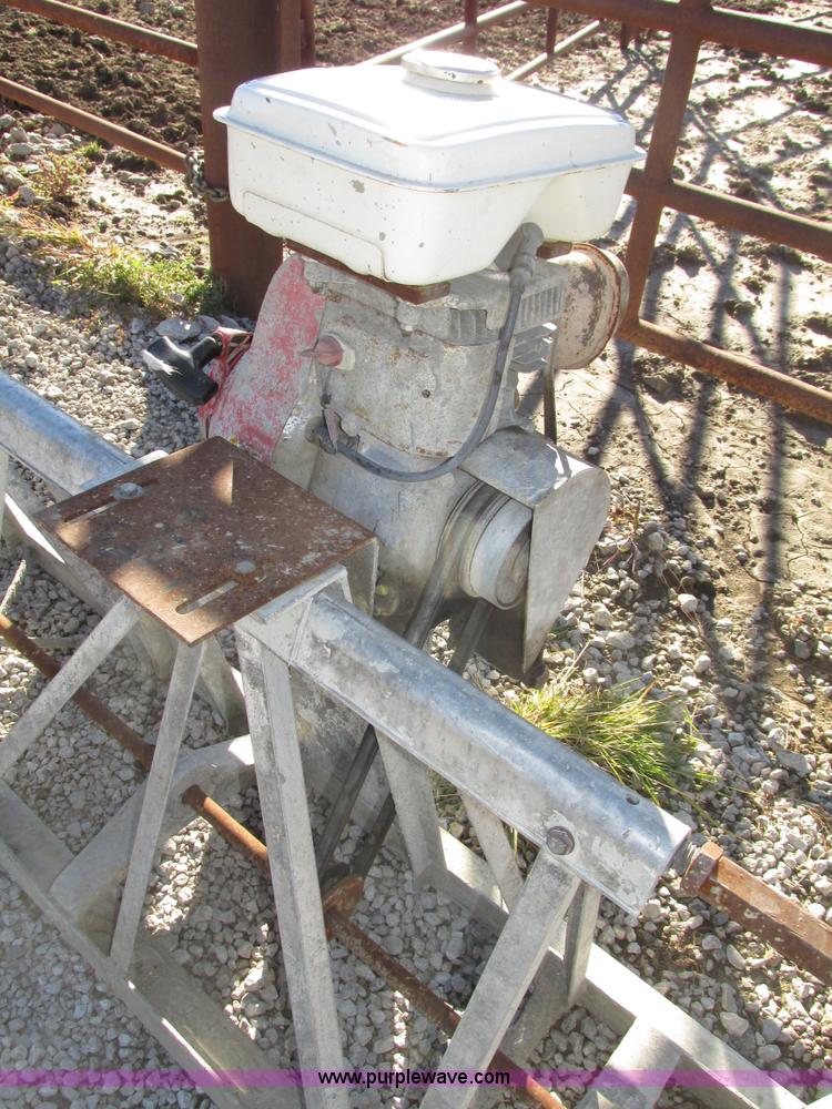 image for item AV9248 Morrison Super screed