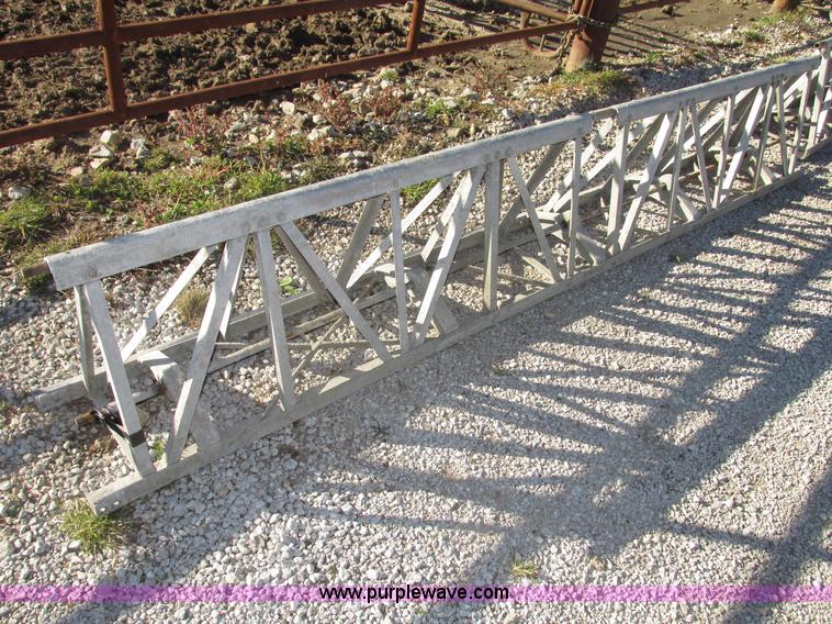 image for item AV9248 Morrison Super screed