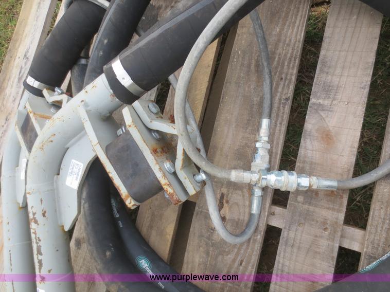 image for item AZ9157 (2) Gomaco GT11-154 hydraulic vibrators