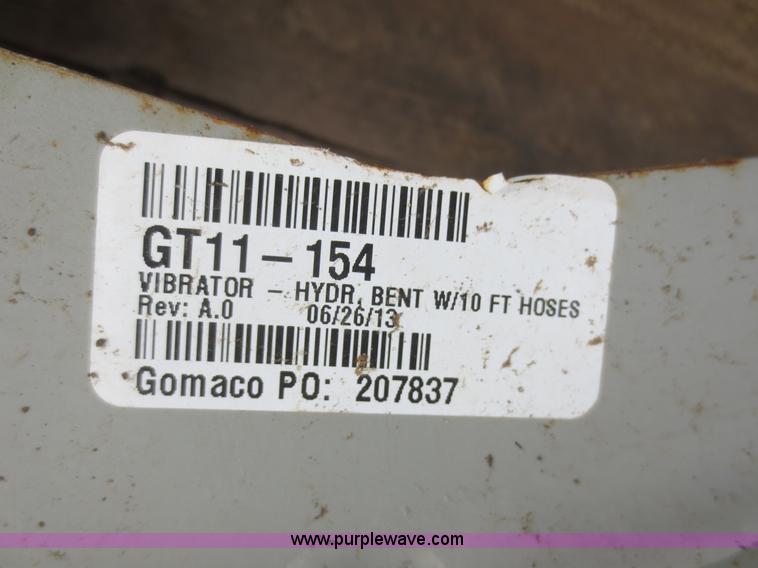 image for item AZ9157 (2) Gomaco GT11-154 hydraulic vibrators