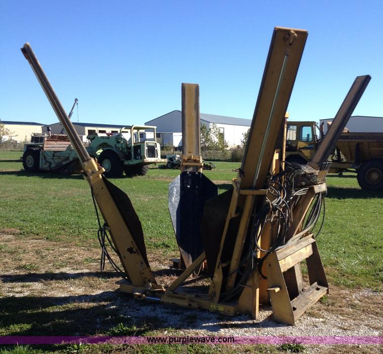 image for item D1251 Vermeer TS44A skid steer tree spade