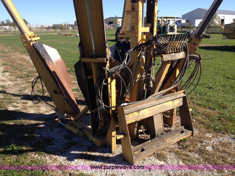 image for item D1251 Vermeer TS44A skid steer tree spade