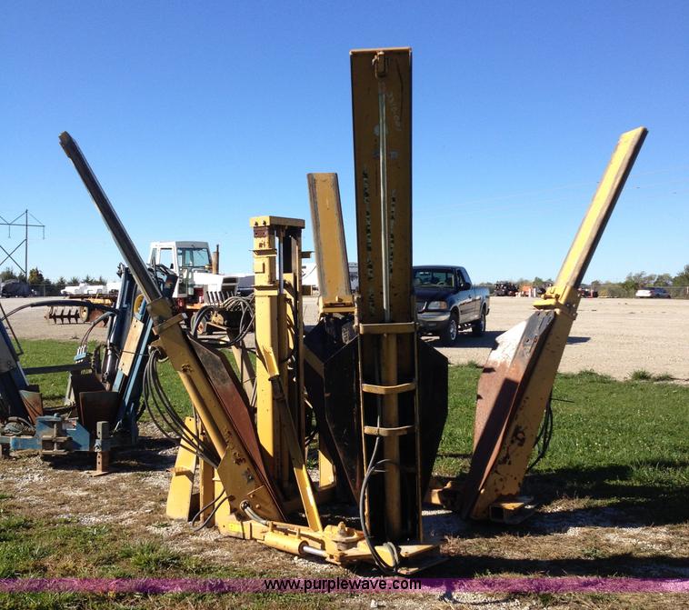 image for item D1251 Vermeer TS44A skid steer tree spade