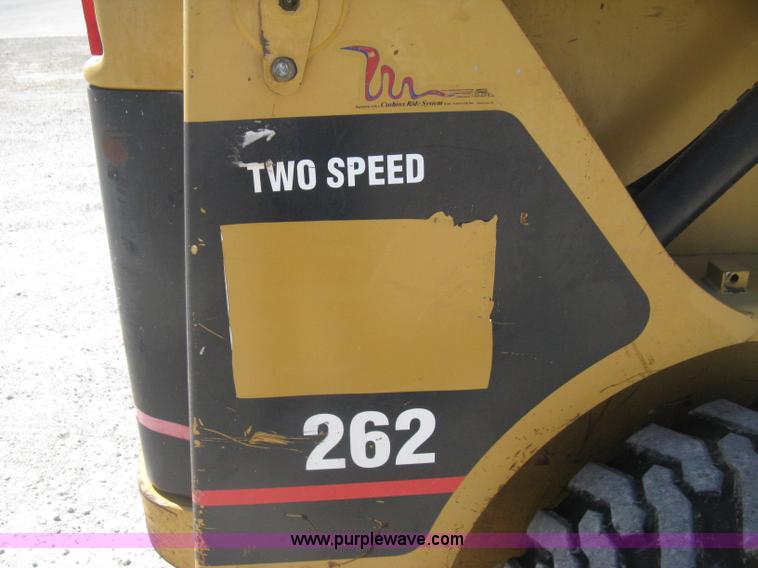 image for item E7871 2003 Caterpillar 262 skid steer
