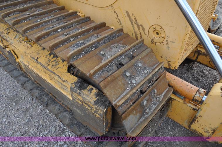 image for item F2068 2002 Dressta TD12C dozer