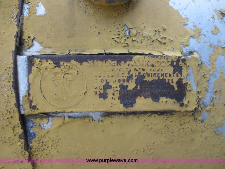 image for item F4760 Portahole basement forms oiler