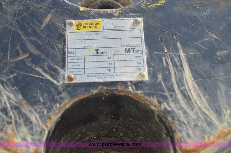 image for item F8356 2007 Sterling LT8500 crane truck