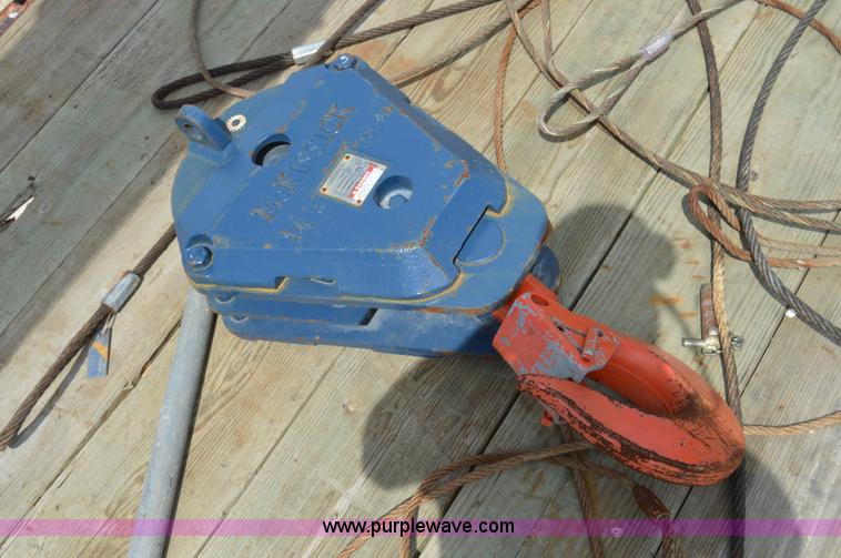 image for item F8356 2007 Sterling LT8500 crane truck