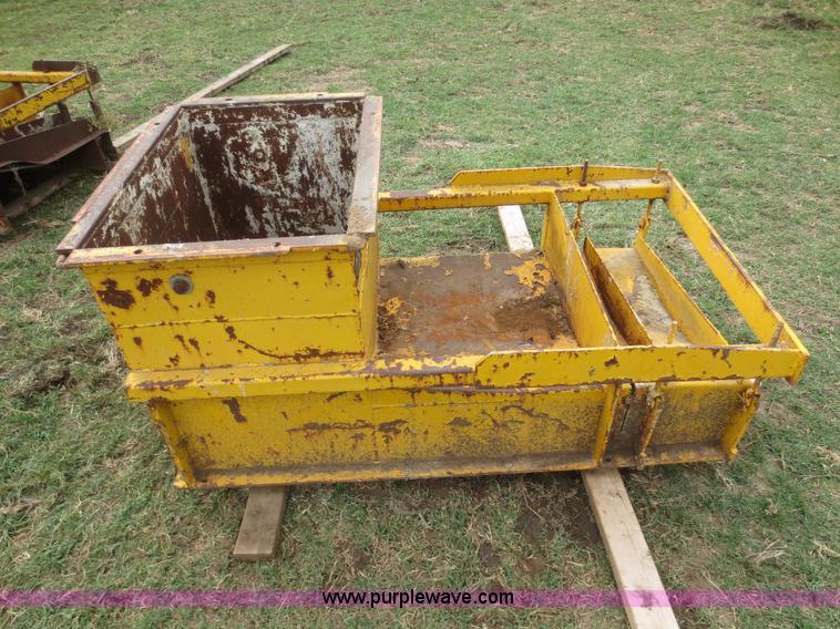 image for item G2976 Gomaco curb mules