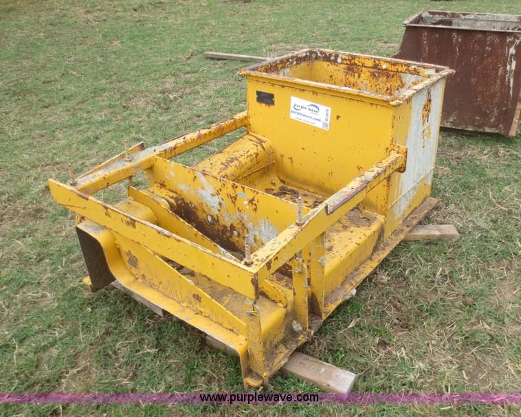 image for item G2976 Gomaco curb mules