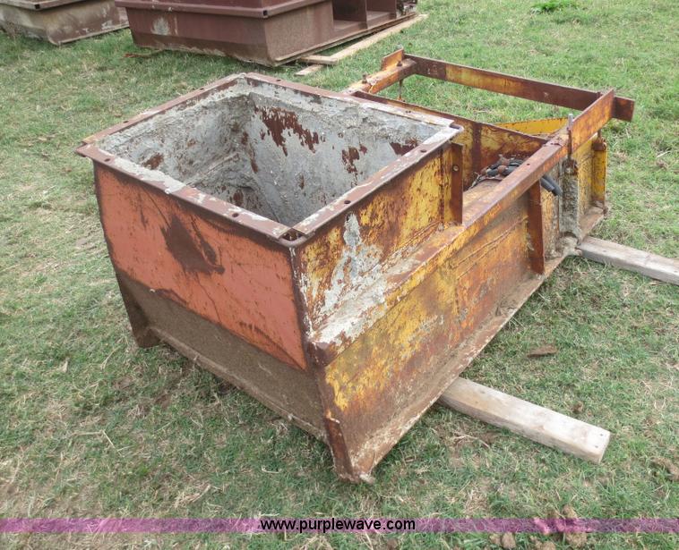 image for item G2976 Gomaco curb mules