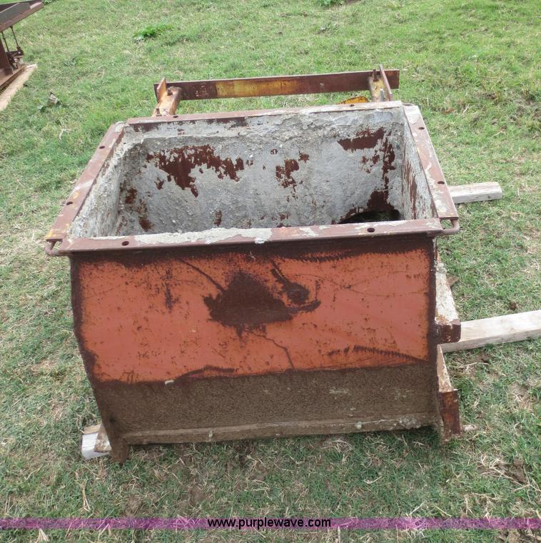 image for item G2976 Gomaco curb mules