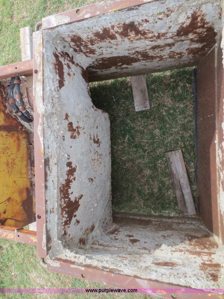 image for item G2976 Gomaco curb mules