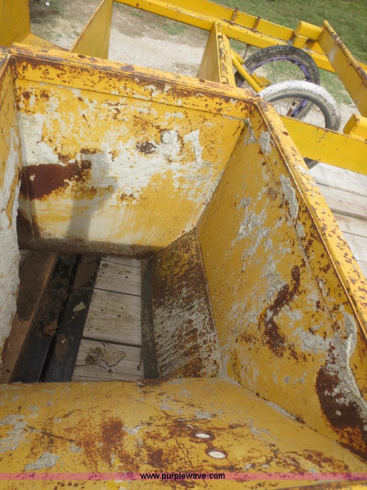 image for item G2976 Gomaco curb mules