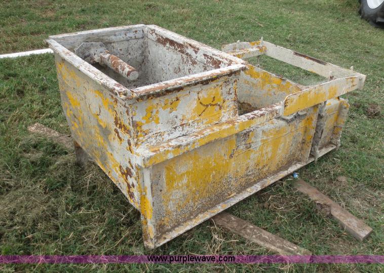 image for item G2976 Gomaco curb mules