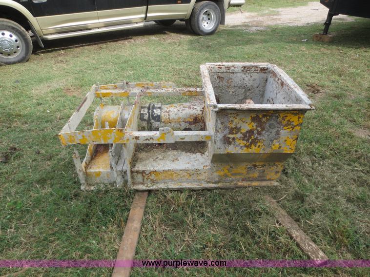 image for item G2976 Gomaco curb mules